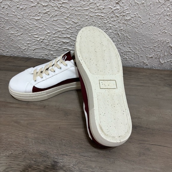 Soludos Brand YEBO VEGAN
Leather WOMEN SNEAKERS
Shoes  9.5 - Picture 6 of 7